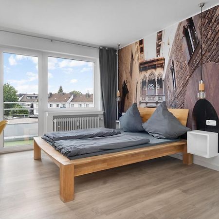Apartment 5, Direkt Am Bahnhof Aarchen Exterior foto